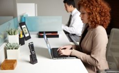 ShoreTel’s 930D Wireless IP Phone